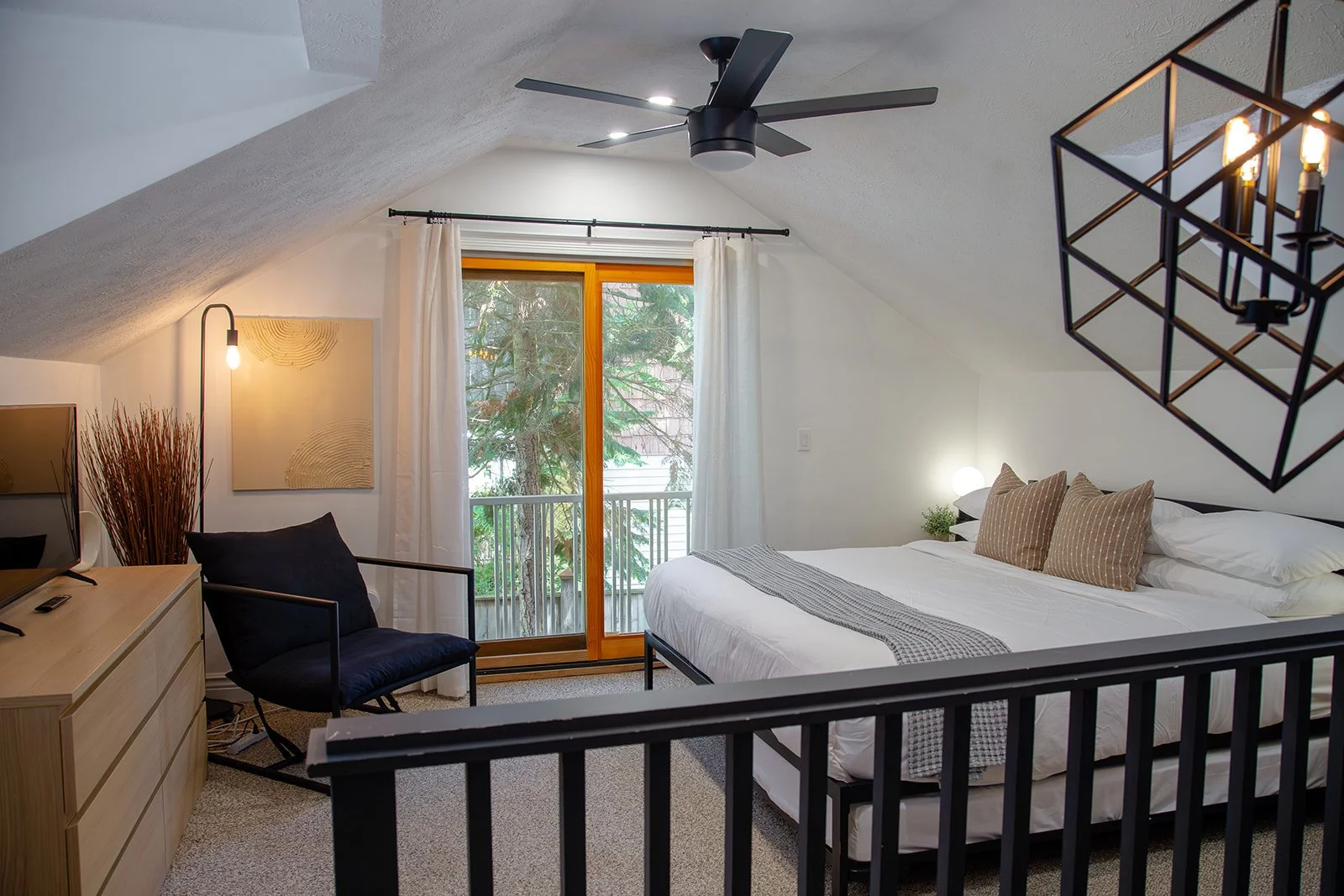 Treetop loft bedroom